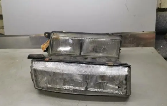 Mitsubishi Colt Headlights/headlamps set 