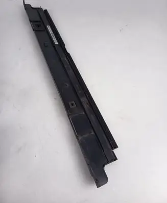 BMW 1 F20 F21 Radiator trim 7600543