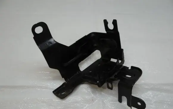 Peugeot 308 ABS pump bracket 9677683680