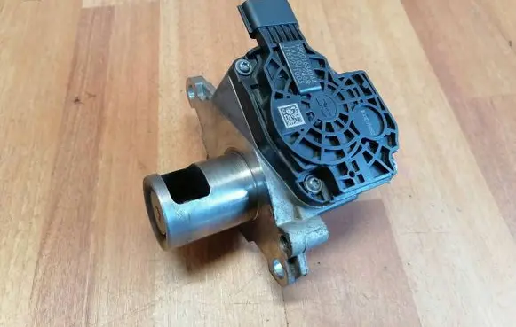 Renault Megane IV EGR valve 147101246R H8201684044 J182271003