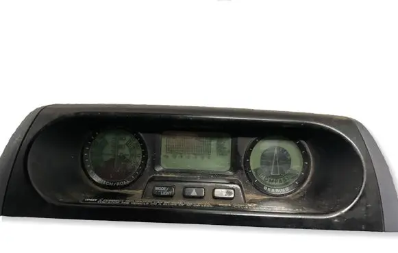 Toyota Land Cruiser (HDJ90) Clock 