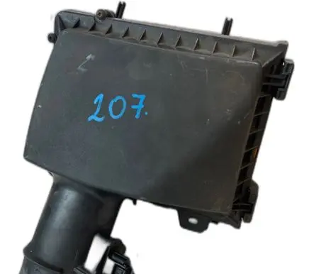 Renault Trafic III (X82) Air filter box 8201333223