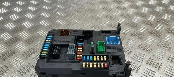 Citroen C4 Cactus Comfort/convenience module 9807532080 50396523