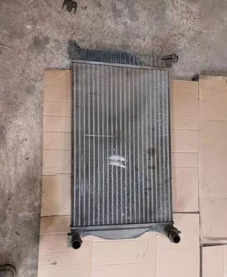 Audi A4 S4 B6 8E 8H Coolant radiator