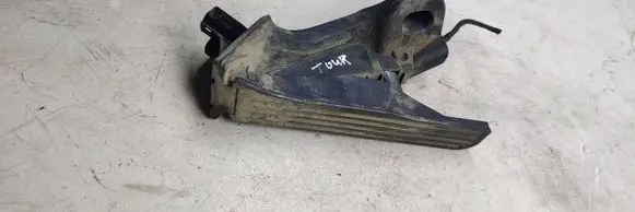 Volkswagen Touran I Accelerator throttle pedal 65101070LL 1J1723503J