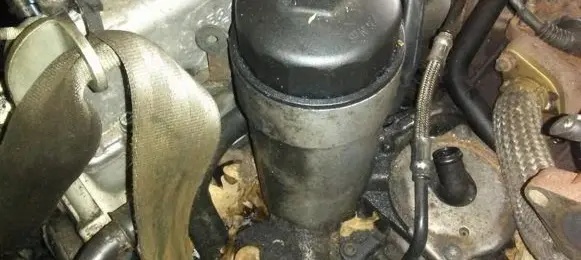Audi A6 S6 C5 4B Oil filter cover 