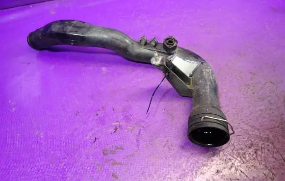 Audi A4 S4 B7 8E 8H Intercooler hose/pipe 8E0145762F