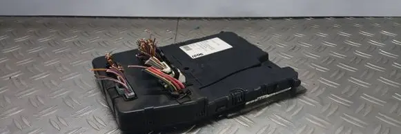 Renault Megane II Comfort/convenience module 8200606830 8200615749 X3250506