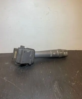Volvo V70 Wiper control stalk 9452391