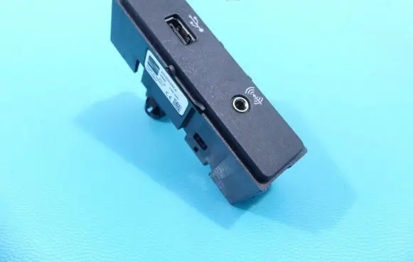 Seat Ibiza V (KJ) USB socket connector 5Q0035726M IMPRK1351777