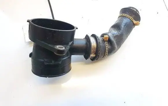 Ford Fiesta Air intake hose/pipe av219c623ae