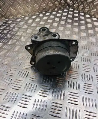 Opel Insignia A Engine mount bracket 13227734