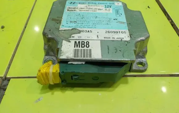 Hyundai Tucson JM Airbag control unit/module 26090101