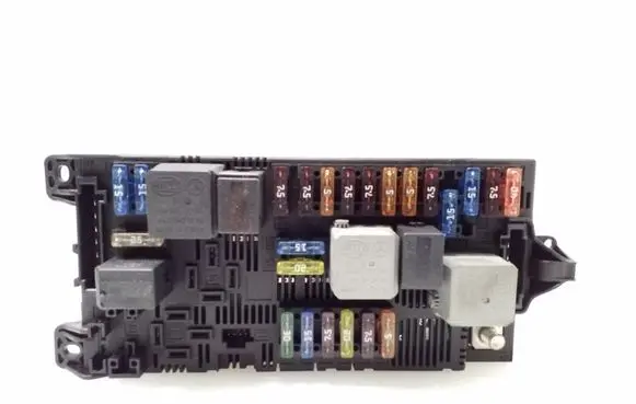 Mercedes-Benz CLS C219 Fuse module 2115459001