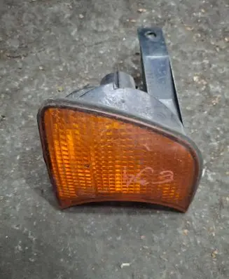 BMW 5 E34 Front indicator light 1384034
