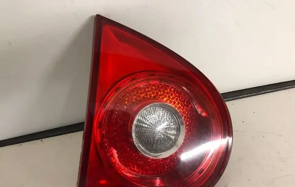 Volkswagen Golf V Tailgate rear/tail lights 285001
