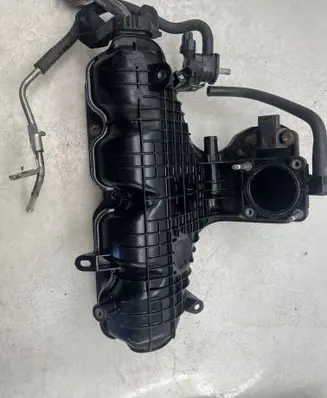 Lexus CT 200H Intake manifold 1712037051