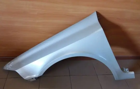 Renault Laguna II Fender