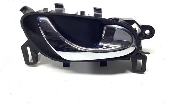 Nissan Qashqai Front door interior handle 806704EA0