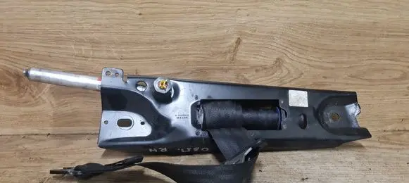 Volvo V70 Front seatbelt 39865061