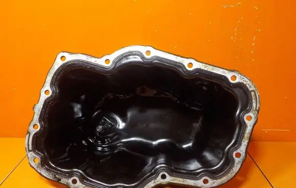 Land Rover Discovery 3 - LR3 Oil sump 4H2Q6675DA