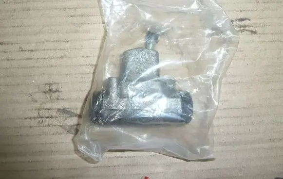Mazda 929 V gen HD Front brake caliper J3243016