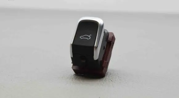 Audi A4 S4 B8 8K Tailgate/boot open switch button 8K0959831B