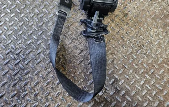 Jeep Grand Cherokee Rear seatbelt 6TB32DX9AA P6TB32DX9AA