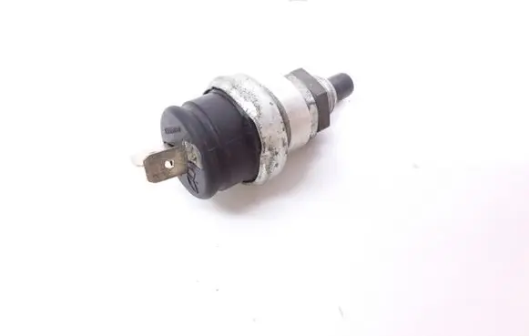 Mercedes-Benz Sprinter W901 W902 W903 W904 Brake pedal sensor switch