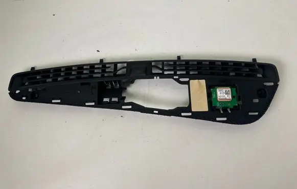 Audi A3 S3 8V Dash center speaker frame 8V1819635C
