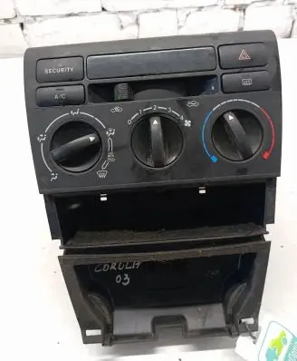 Toyota Corolla E120 E130 Climate control unit 5553302050