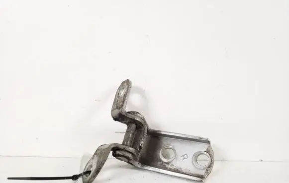 Toyota Corolla E120 E130 Rear door lower hinge 68770-52030