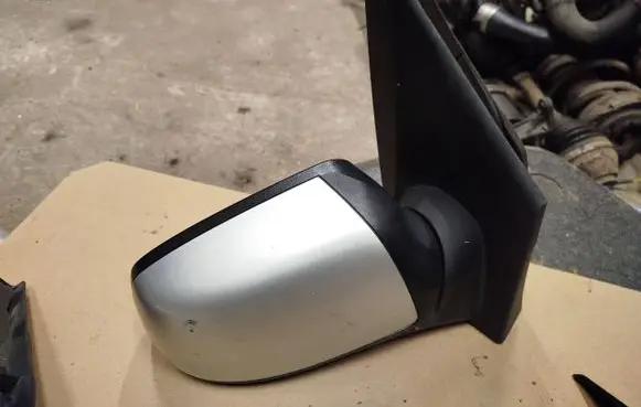 Ford Fusion Front door electric wing mirror 013936 E013936 013937