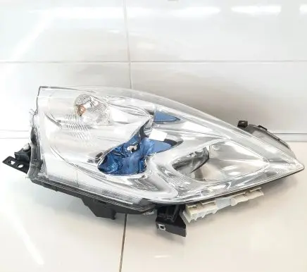 Nissan Leaf I (ZE0) Headlight/headlamp A1M1910000 260103NL5A