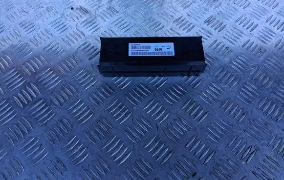 Chevrolet Orlando Engine control unit/module ECU 13585640 5640