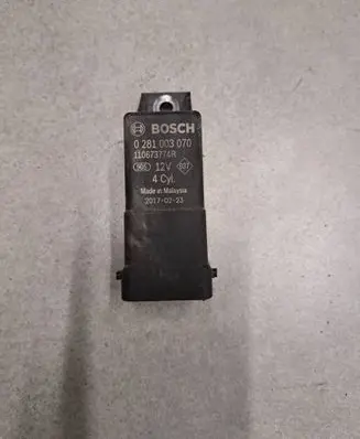 Nissan X-Trail T32 Glow plug pre-heat relay 110673774R 0281003070