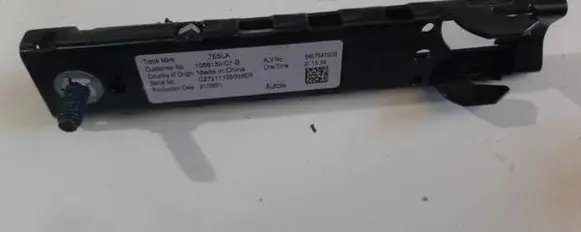 Tesla Model 3 Seat belt adjustment rail ARD182610050260 106813001B 6407541008