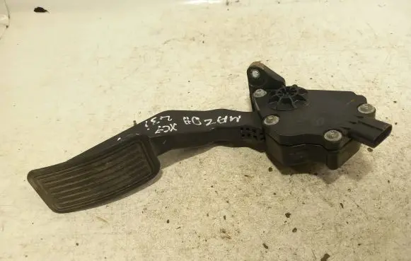Mazda CX-7 Accelerator throttle pedal K42387390 12J13D00152