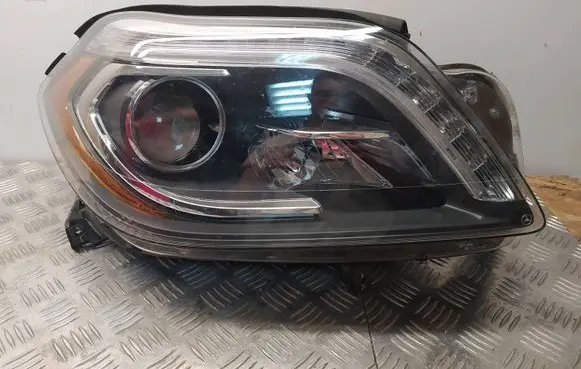 Mercedes-Benz ML W166 Headlight/headlamp A1668204559 YAP4123912 F00HTM302408