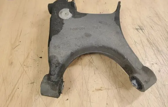 BMW X5 E53 Rear upper control arm/wishbone 1095254