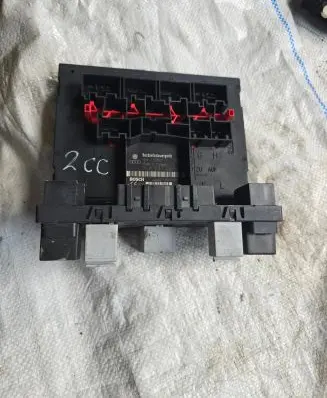 Volkswagen PASSAT CC Comfort/convenience module 3C8937049E 03892952 F005V00745