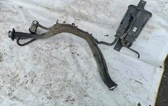 Fuel tank filler neck pipe