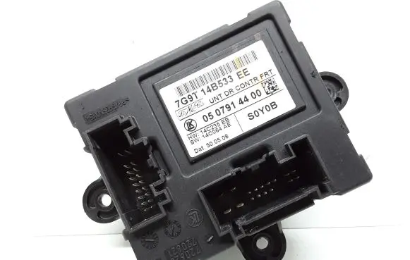 Jaguar XF X250 Door control unit/module 7G9T14B533EE
