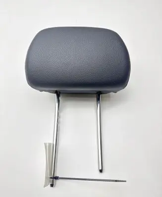Mercedes-Benz C W204 Rear seat headrest 