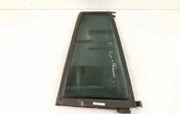 Mercedes-Benz GL X164 Rear vent window glass 1647301455 1647350624