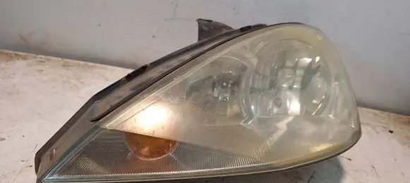 Ford Focus Headlight/headlamp 2M5113W030BD