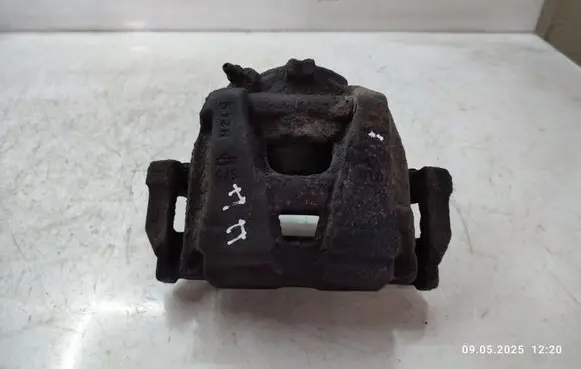 Volkswagen Tiguan Front brake caliper