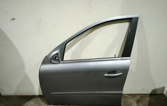 Mercedes-Benz ML W164 Front door A1648209385