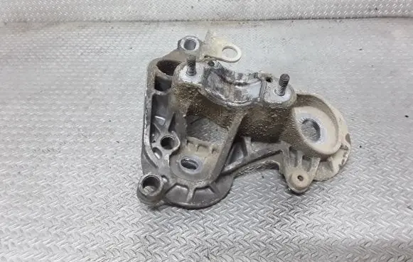 Audi A6 S6 C6 4F Engine mounting bracket
