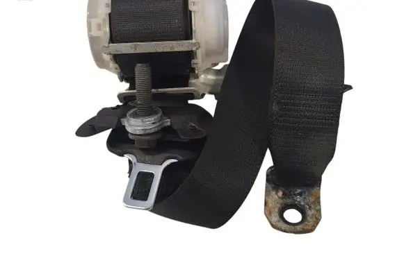 Subaru Ascent Front seatbelt 